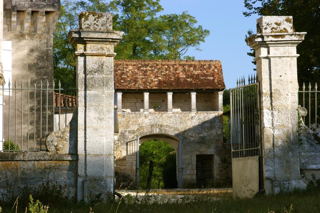 Chateau De La Combe Puyrenier Exteriér fotografie